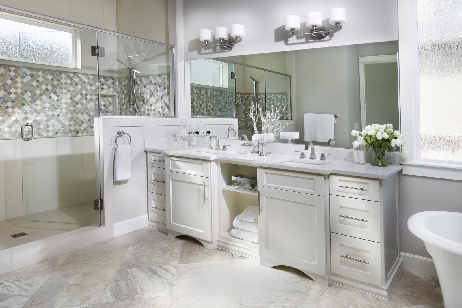 MB_Cashmere_Wht White remodeled bathroom